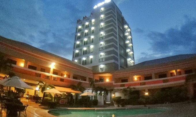 Tarlac Hotel | La Maja Rica Hotel
