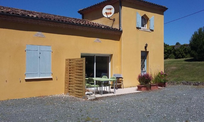 Saint-Bonnet-sur-Gironde House | LA MARVINIERE
