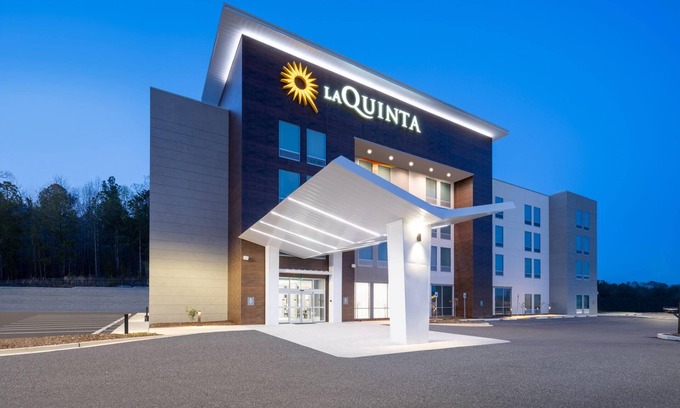 Chelsea Hotel | La Quinta by Wyndham Chelsea Birmingham