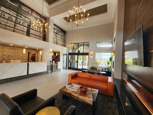 Millbrae Hotel | La Quinta by Wyndham San Francisco Airport West Millbrae FREE AIRPORT SHUTTLE