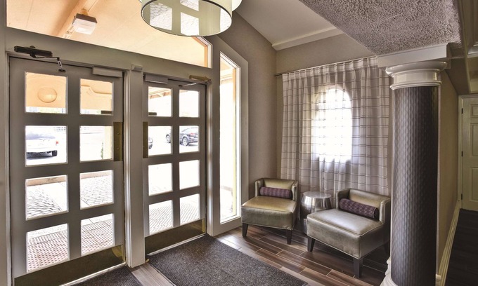 Nashville Hotel | La Quinta Inn by Wyndham Nashville South