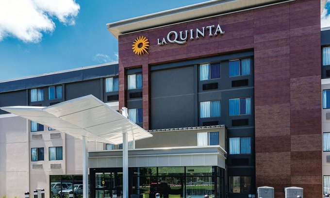 Salem Hotel | La Quinta Inn & Suites by Wyndham Salem NH
