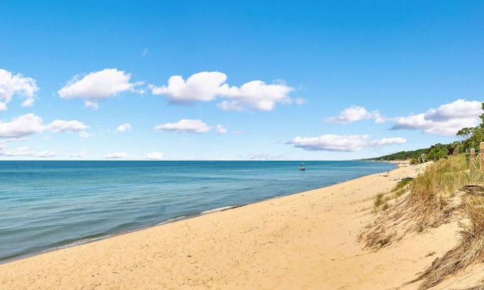 Ferrysburg House | Lake Michigan - Grand Haven North Shore