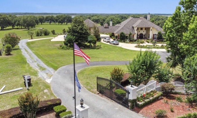 Umatilla Apartment | Lakefront Guesthouse on 230 Acres - Very Private - Connect with Nature in style!