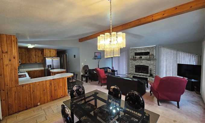 Nevis Cabin | Lakeside Serenity Meets Northern Adventure, Stunning Sunsets, Family Getaway!