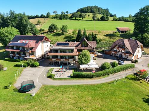 Biederbach House | Landgasthof Adler Pelzmühle