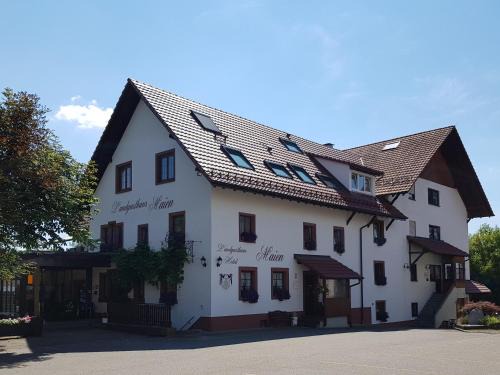 Eichsel House | Landgasthaus Hotel Maien
