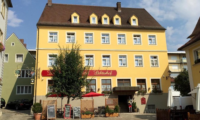 Uffenheim Hotel | Landgasthof-Hotel Lichterhof