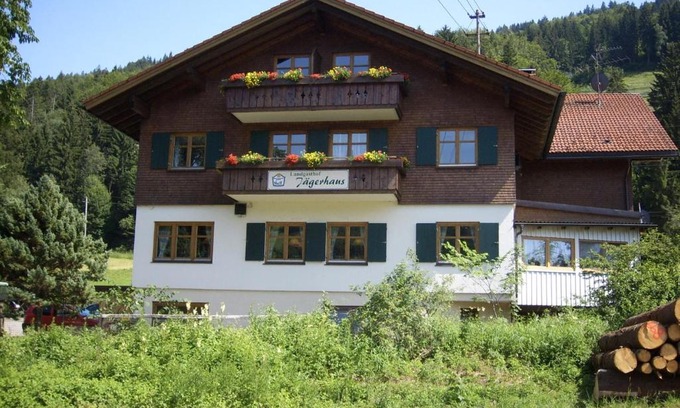 Ratholz House | Landgasthof Jägerhaus