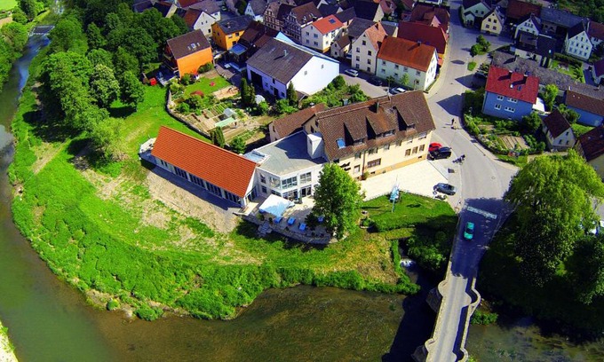 Tauberrettersheim House | Landgasthof zum Hirschen