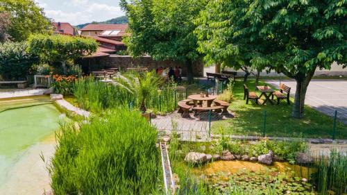 Klipphausen Hotel | Landhotel Gut Wildberg mit Badeteich