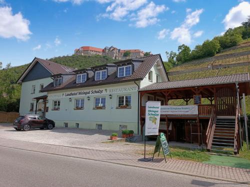 Großjena Hotel | Landhotel Weingut Schulze