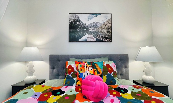 Yorkson House | Langley Heights 2 Bedrooms Sweet Suite