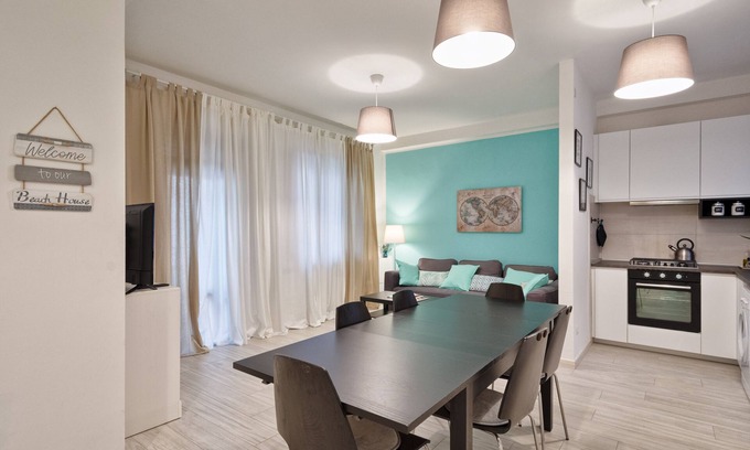 Chioggia Apartment | Large apartment between beach and city- With parking and private beach.