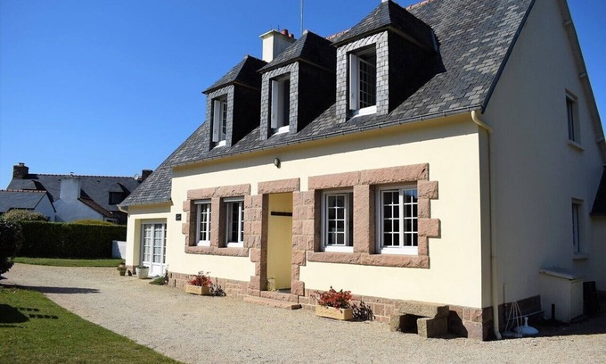 Tregastel House | Large family house 50m from the sea with garden in TREGASTEL