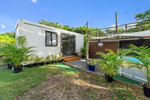 Llanos Costa House | Las Palmas Cottage - Serene Eco Retreat