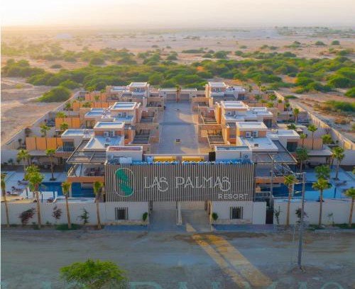 Al-Maghtas Ski Chalet | Las palmas resort