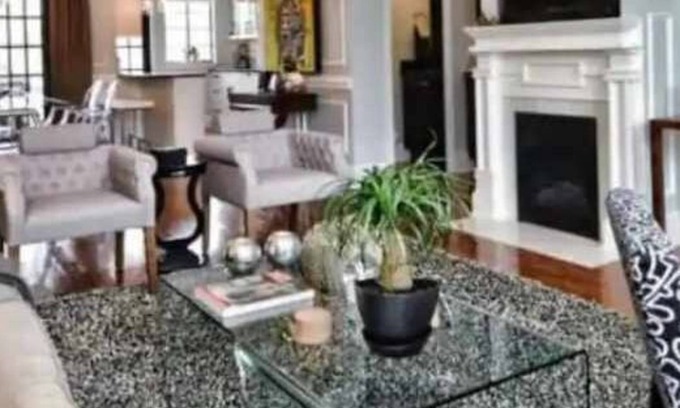 Myers Park Condo | Lavish Myers Park 2BR King Condo | Porch | Private