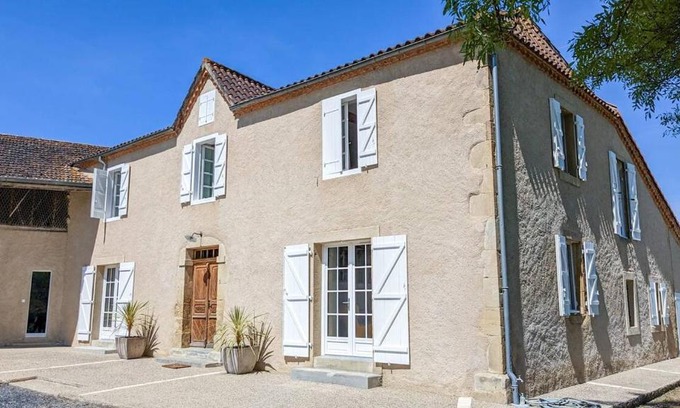 Troncens House | Le Bila