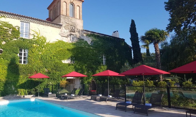 Malataverne Hotel | Le Domaine Du Colombier