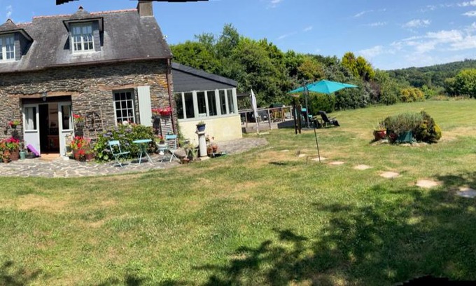 Chateauneuf-du-Faou Bed & Breakfast | Le Grange - Kerzeliou