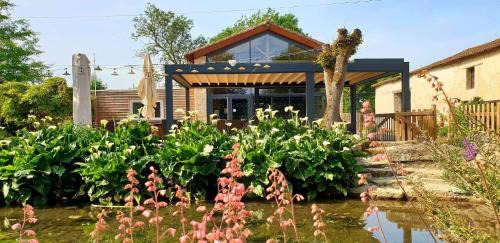 Pamproux House | Le Petit courault