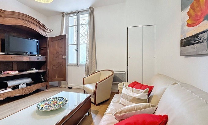 Gambetta Apartment | Le Saint Roch, Near Gare-Comédie