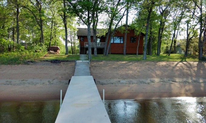 Walker House | Leech Lake Perfect Sand Beach, Flat, Boat Lift, Dock, Kayak, Paddleboat, Garage