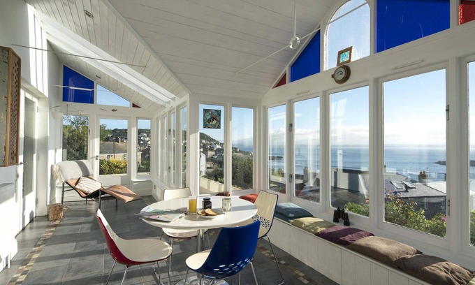 Mousehole House | Light filled home from home with spectacular panoramic sea views of Mount's Bay