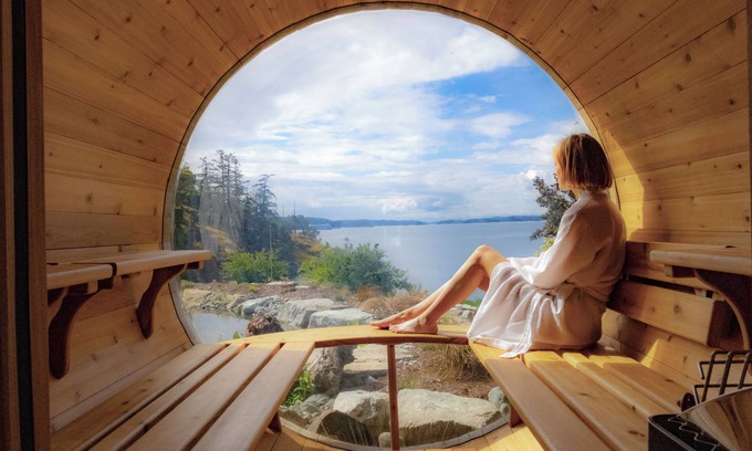 Salt Spring Island Resort | Lightwater Cove