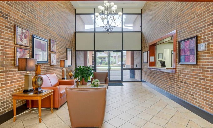 Warner Robins Hotel | LikeHome Extended Stay Hotel Warner Robins