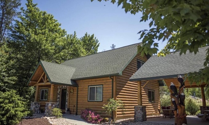 Spring Brook House | Linken Log Cabin @ Spring Brook Resort