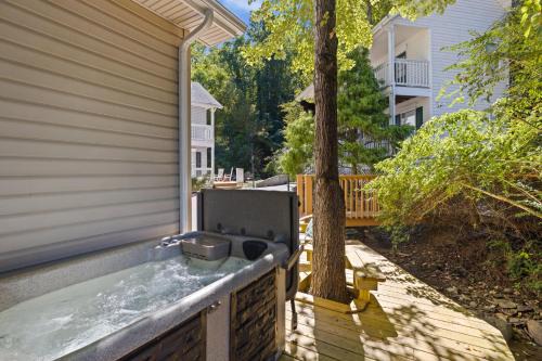 Gatlinburg House | Little Bear Cottage is located only a half-mile away from downtown Gatlinburg!