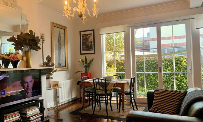 South Yarra Apartment | Little Charmer Sth Yarra, parking permit, delightful, lux kitchen and bathroom