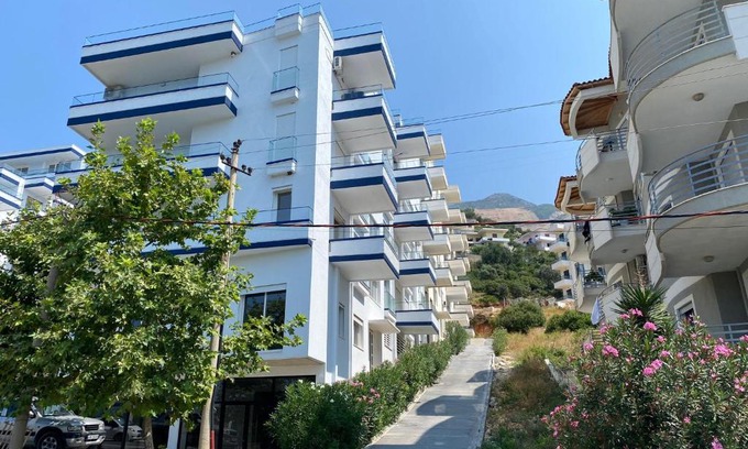 Vlore Apartment | LIV Apartments