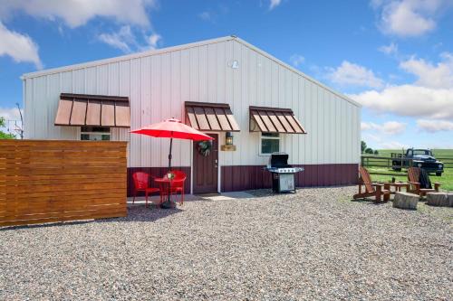 Loveland House | Llama-Stay at Spooky Tooth Ranch - Mtn Views!