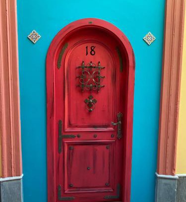 Ciudad Vieja House | LocoAmor