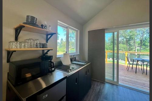 Fruitdale Apartment | Loft Cabin 2 - Rogue River Resort