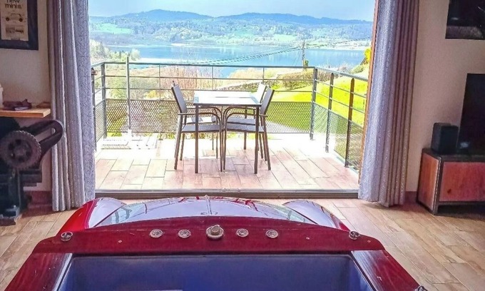 Aiguebelette-le-Lac Ski Chalet | Loft Insolite Avec Jacuzzi Privatif et vue lac