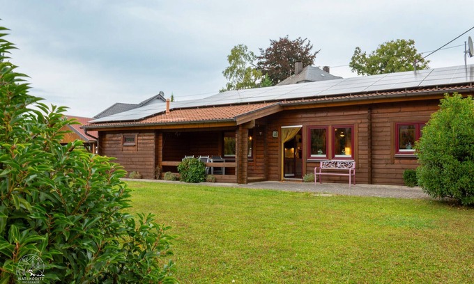 Oberkail House | Log Cabin 'Eifel' with Private Garden and Wi-Fi