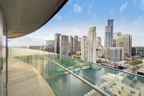 Isle of Dogs Apartment | London Canary Wharf Luxury Stay