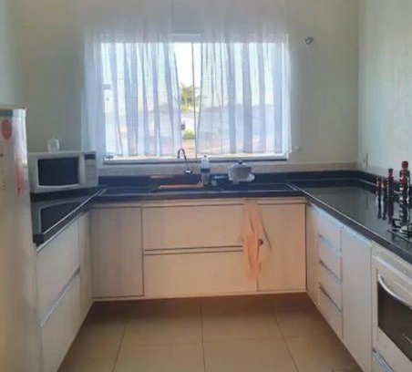 Monte Castelo Apartment | London Victoria Cond 1