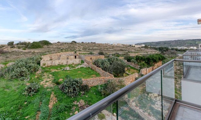 Mgarr Apartment | Lovely 3BR Apt w/Private Balcony & Views in Mgarr