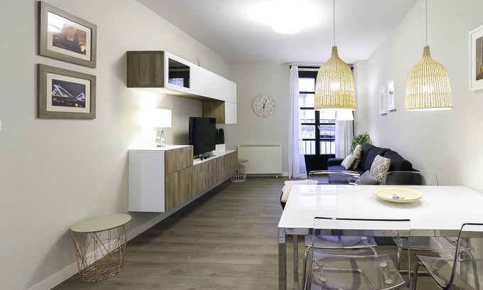 Ourense Apartment | Lovely Apartment Burgas Near The Cathedral, The Termas Of Ourense Center