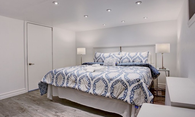 Outremont House | Lovely, Clean, in the heart of Outremont!