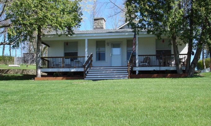 New Preston Cottage | Lovely Cottage, Completely Remodeled Two Bedroom One Bath Can Accommodate Six.