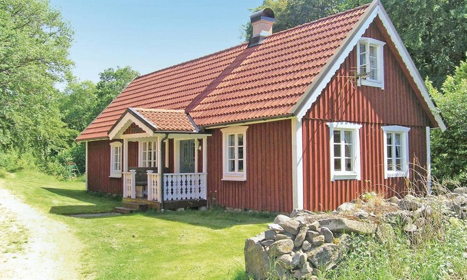 Ronninge House | Lovely home in Annerstad with sauna