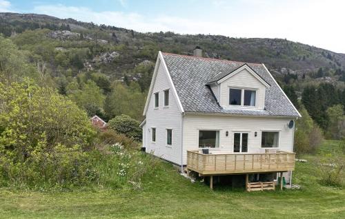Hyllestad House | Lovely Home In Sørbøvåg