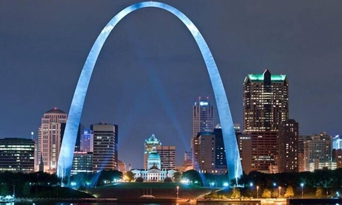 Near Southside Apartment | Lux 2BR Lafayette Square