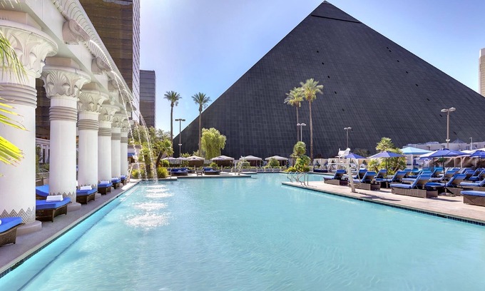 Las Vegas Strip Resort | Luxor Hotel and Casino